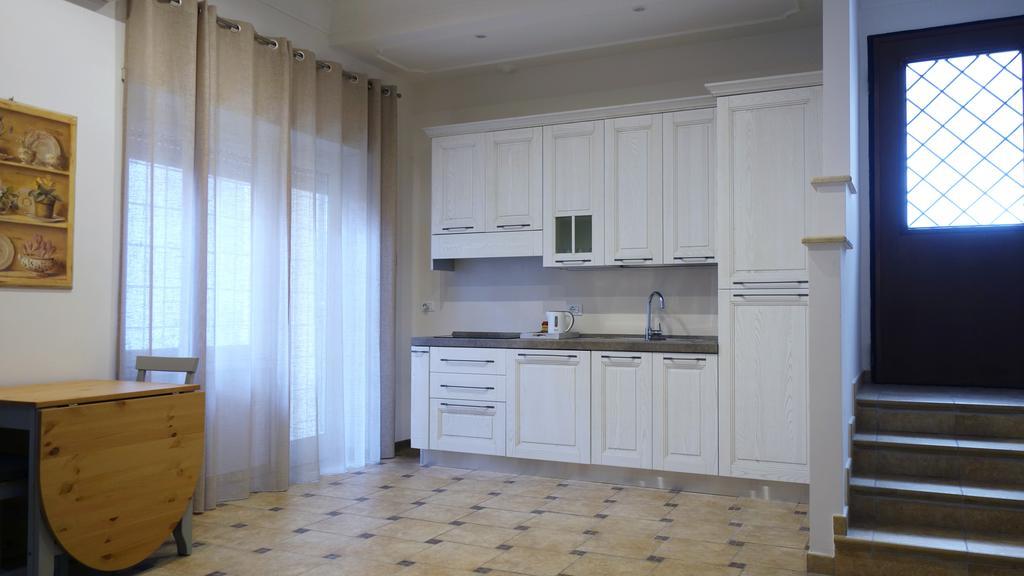 Eleonora'S Apartment Рим Екстер'єр фото