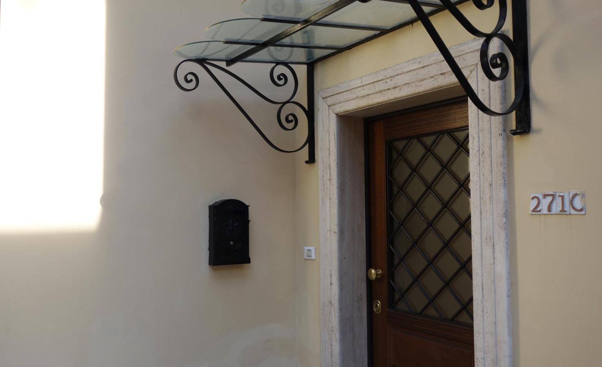Eleonora'S Apartment Рим Екстер'єр фото